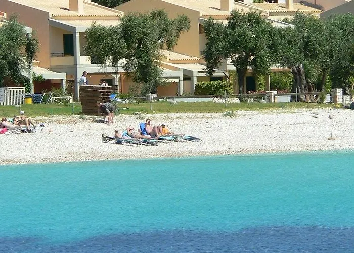 La Riviera Barbati Seaside Luxurious - Corfu Hotel Mparmpati